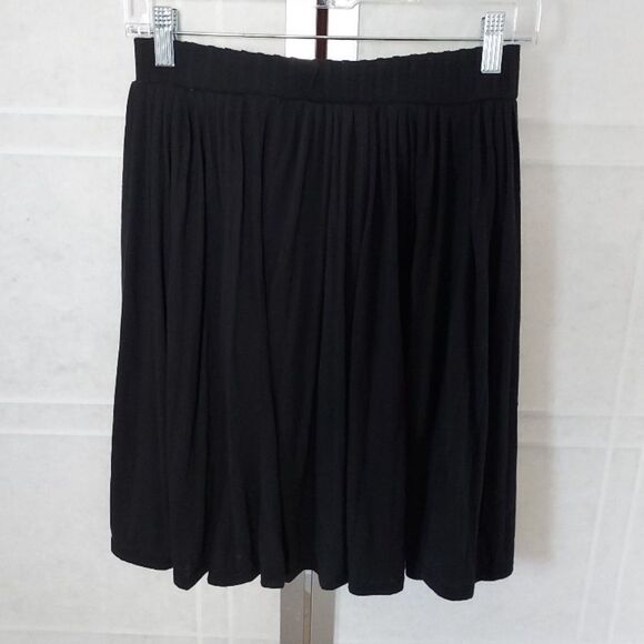 Maeve Women's Black Pleated Mini Skirt size small - Picture 1 of 2